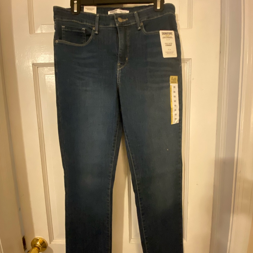 Signature by Levi Strauss Women's Dark Blue Straight Leg Jeans